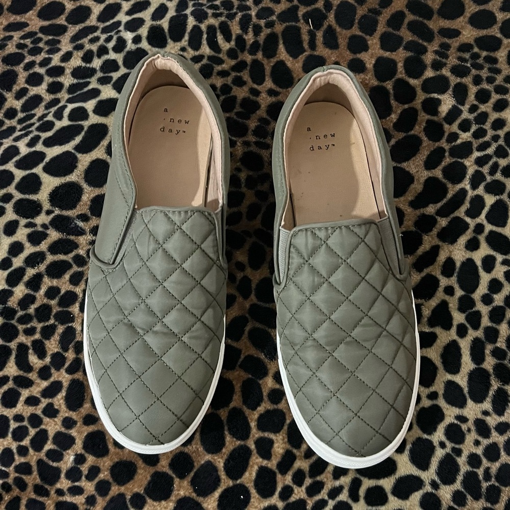 Women’s Olive Loafers/slip-on
